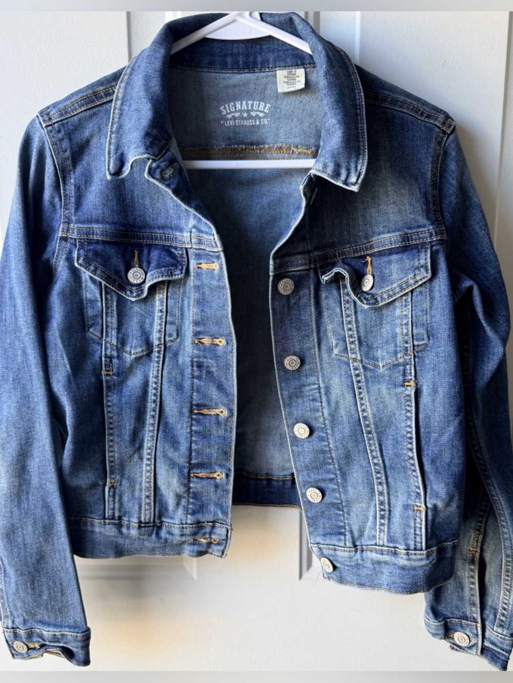 Levi Strauss Signature Women’s Small Denim Jacket Blue Jean Jacket